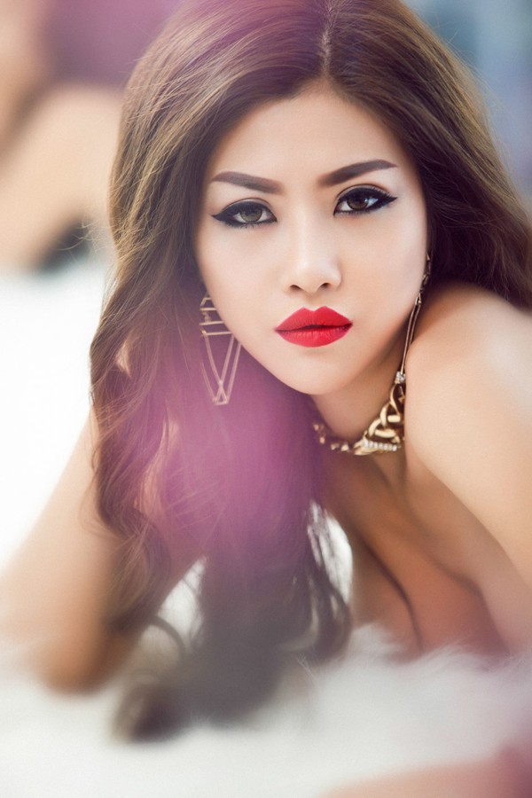Lộ diện 'đối thủ' mới nóng bỏng của các hotgirl - ảnh 1